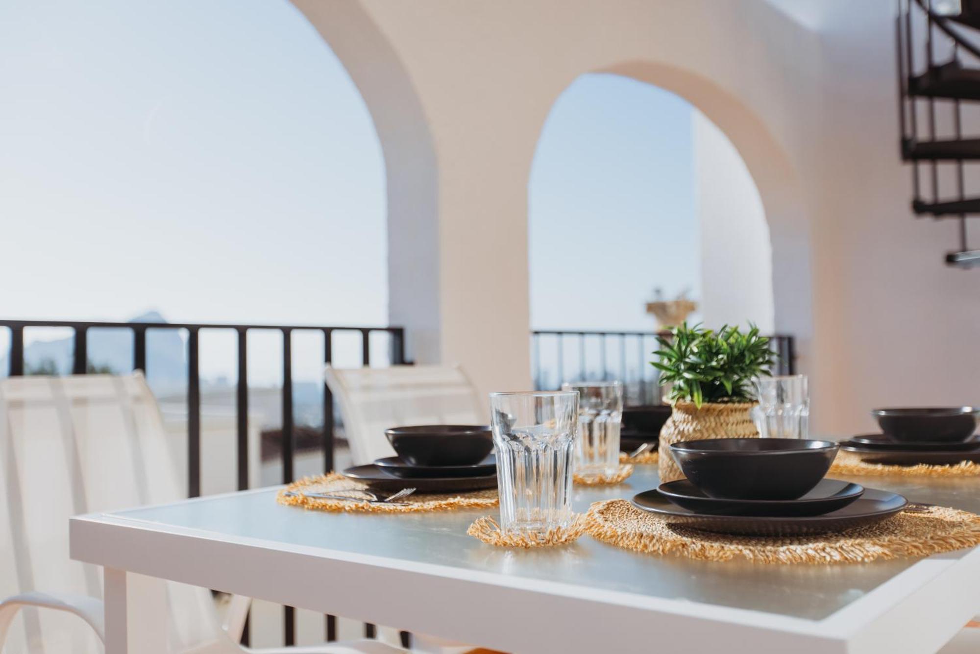 Casa Sunrise - Costa Blanca House With Rooftop, Swimming Pools And Panoramic Sea And Calpe Views 외부 사진
