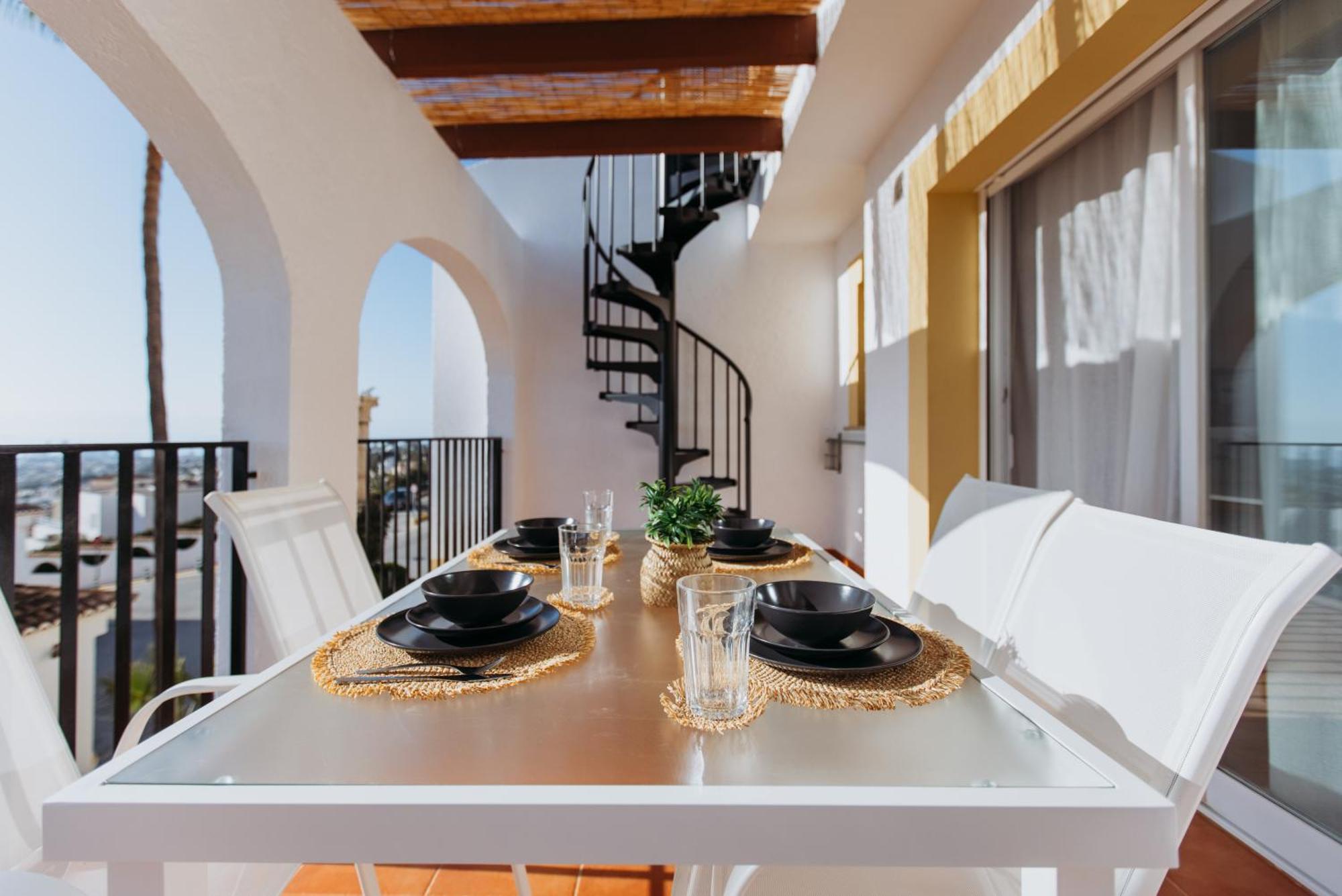 Casa Sunrise - Costa Blanca House With Rooftop, Swimming Pools And Panoramic Sea And Calpe Views 외부 사진