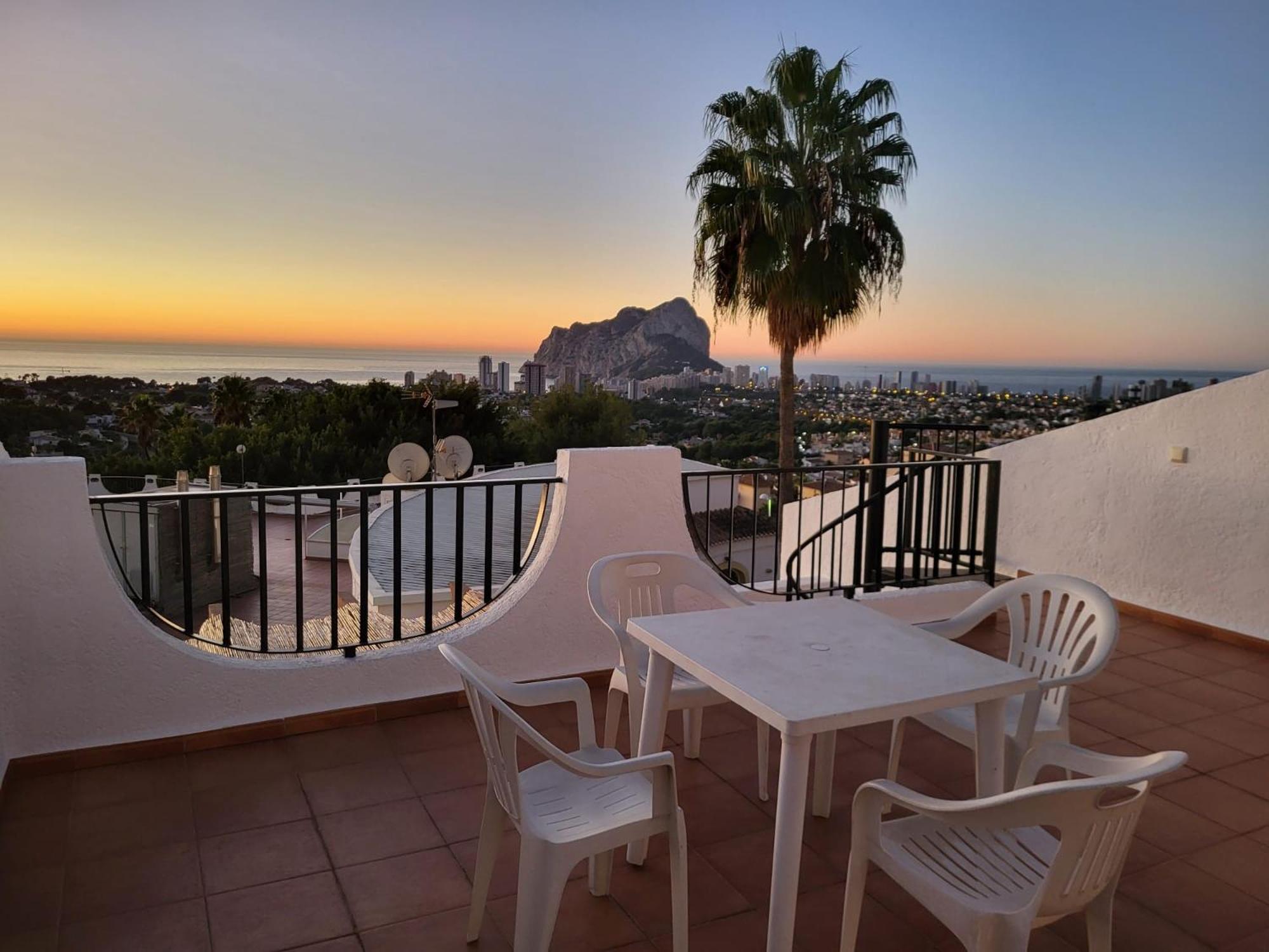 Casa Sunrise - Costa Blanca House With Rooftop, Swimming Pools And Panoramic Sea And Calpe Views 외부 사진