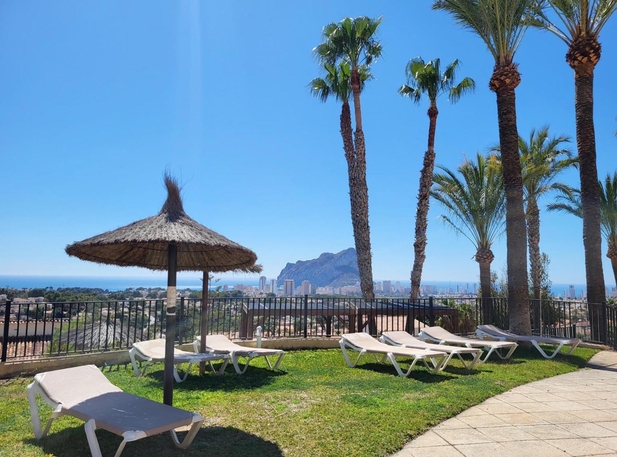 Casa Sunrise - Costa Blanca House With Rooftop, Swimming Pools And Panoramic Sea And Calpe Views 외부 사진