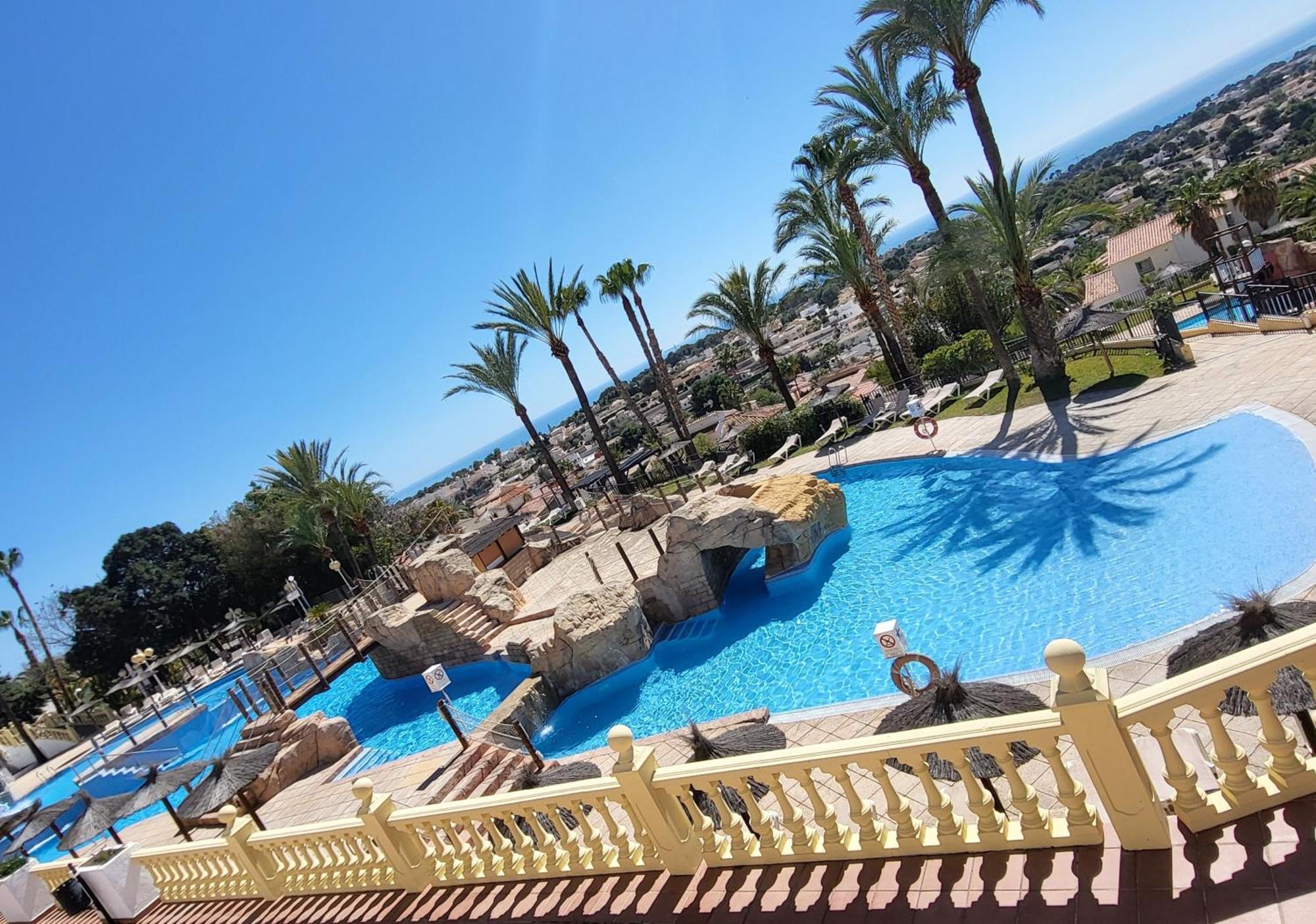 Casa Sunrise - Costa Blanca House With Rooftop, Swimming Pools And Panoramic Sea And Calpe Views 외부 사진
