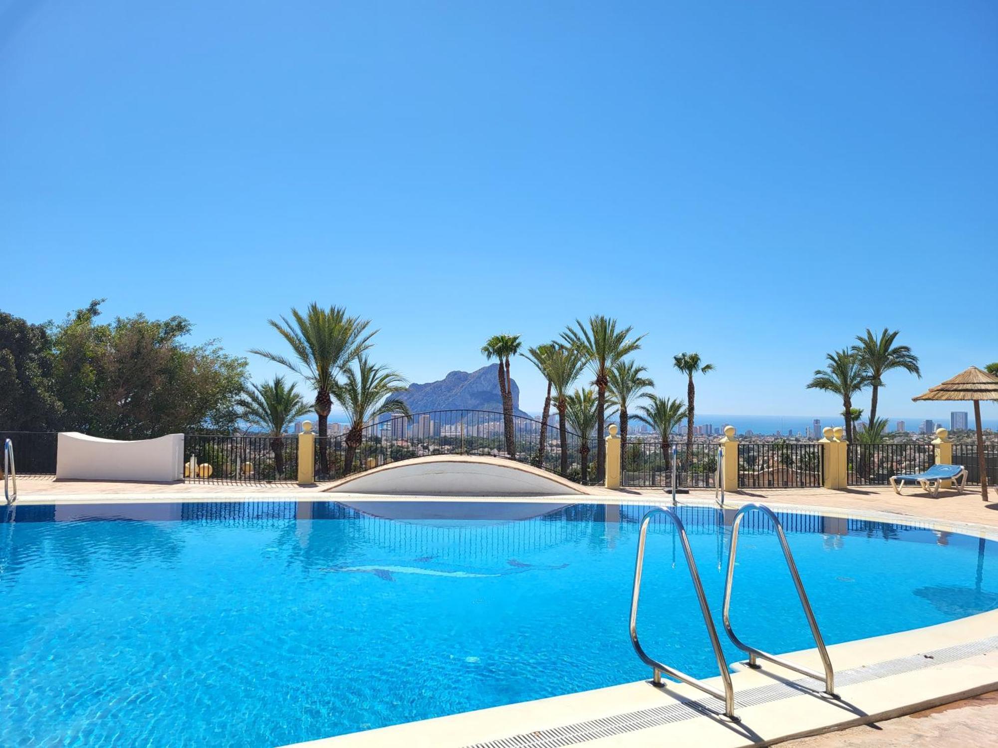 Casa Sunrise - Costa Blanca House With Rooftop, Swimming Pools And Panoramic Sea And Calpe Views 외부 사진