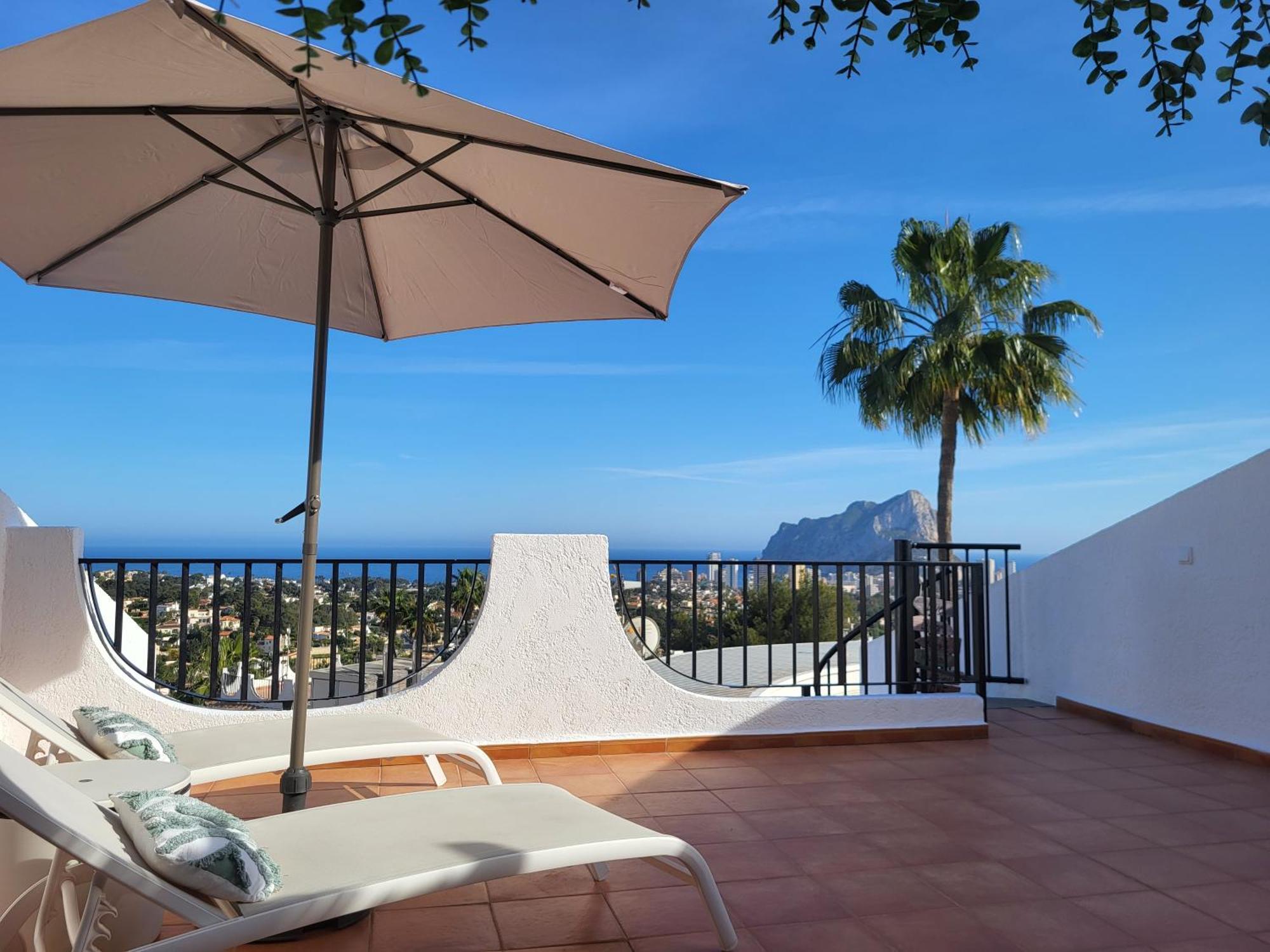 Casa Sunrise - Costa Blanca House With Rooftop, Swimming Pools And Panoramic Sea And Calpe Views 외부 사진