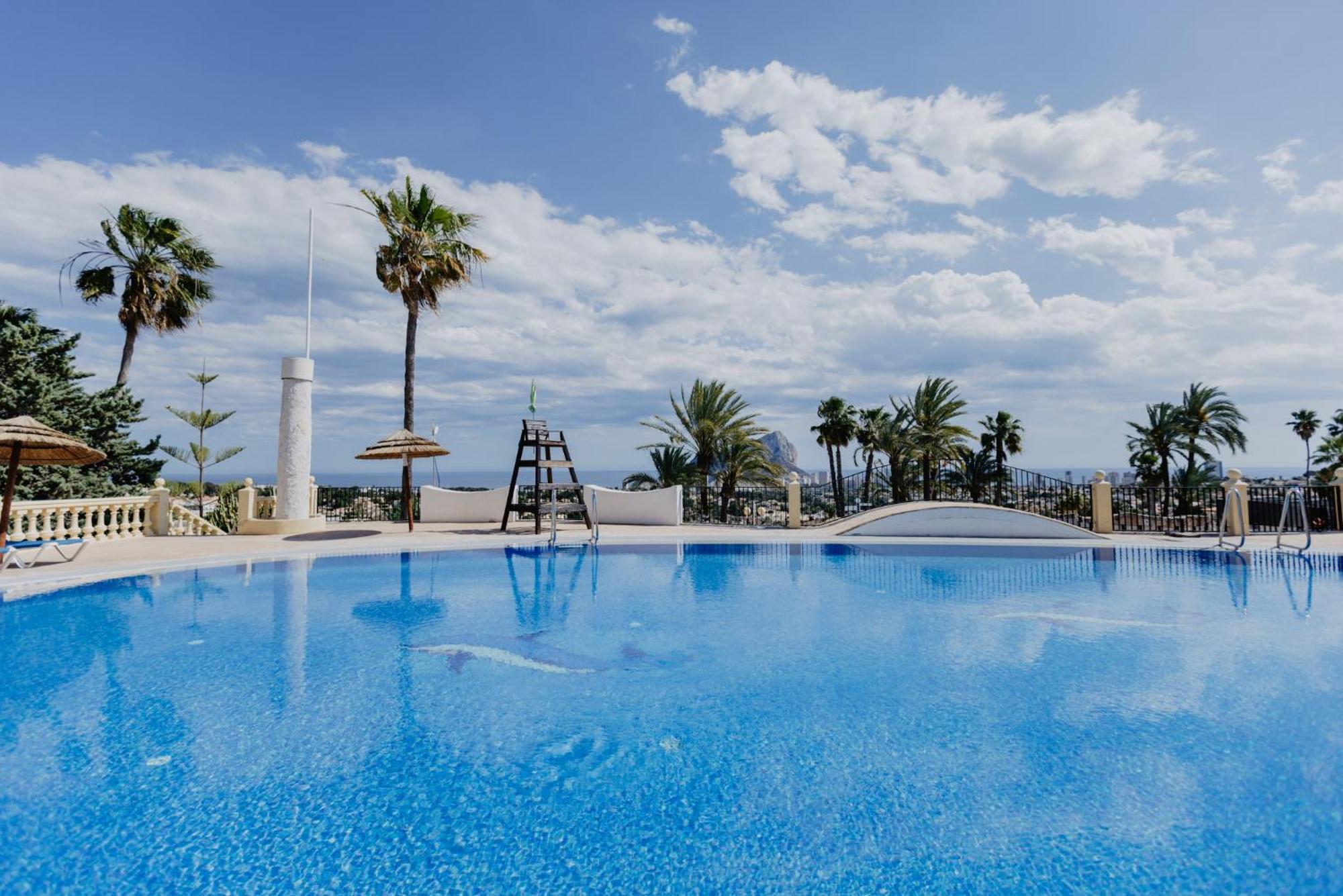 Casa Sunrise - Costa Blanca House With Rooftop, Swimming Pools And Panoramic Sea And Calpe Views 외부 사진