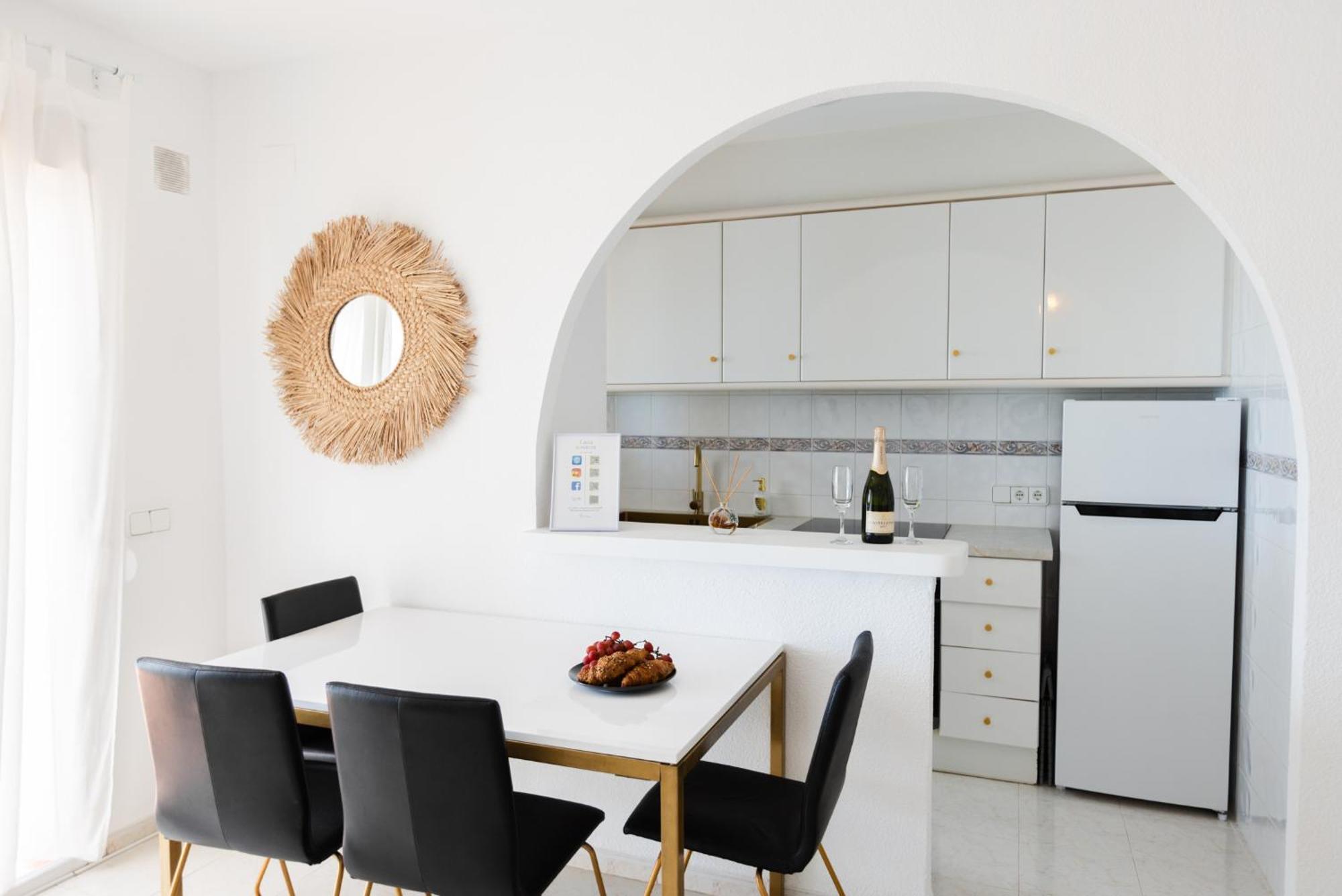 Casa Sunrise - Costa Blanca House With Rooftop, Swimming Pools And Panoramic Sea And Calpe Views 외부 사진